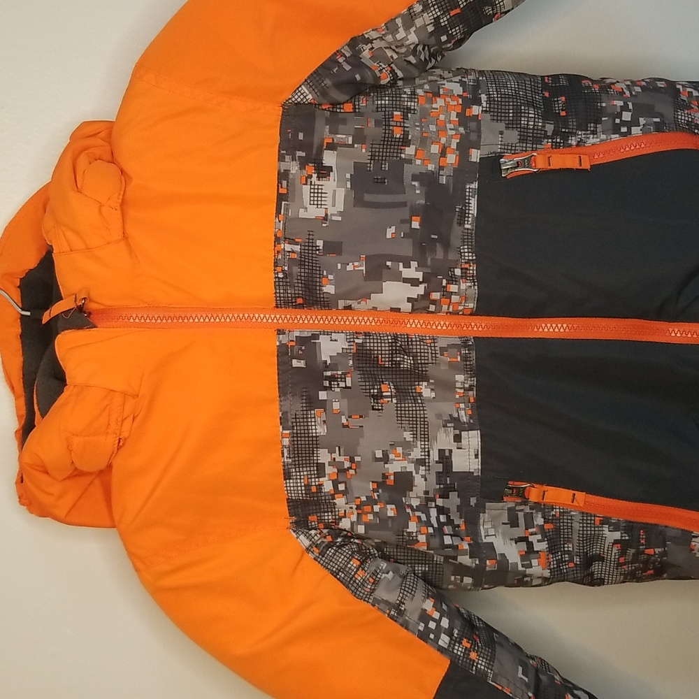 SNOZU WINTER COAT W/ZIP POCKETS